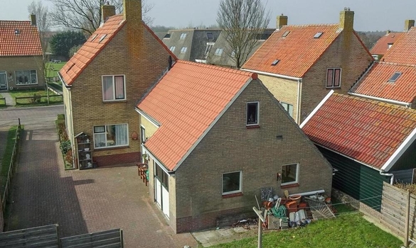 Strandweg 8
