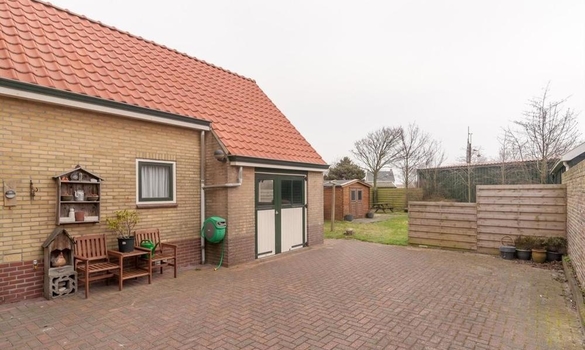 Strandweg 8