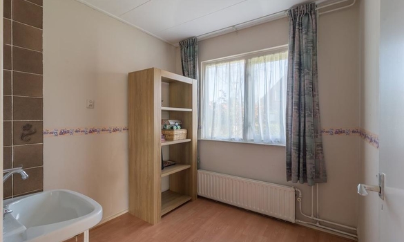 Esther Meindertsstraat 8